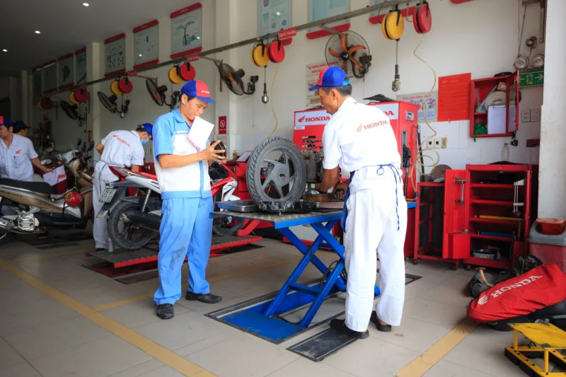 The Sound of Precision: What Bandung's Mechanics Hear in Your Honda That American Shops Often Overlook
